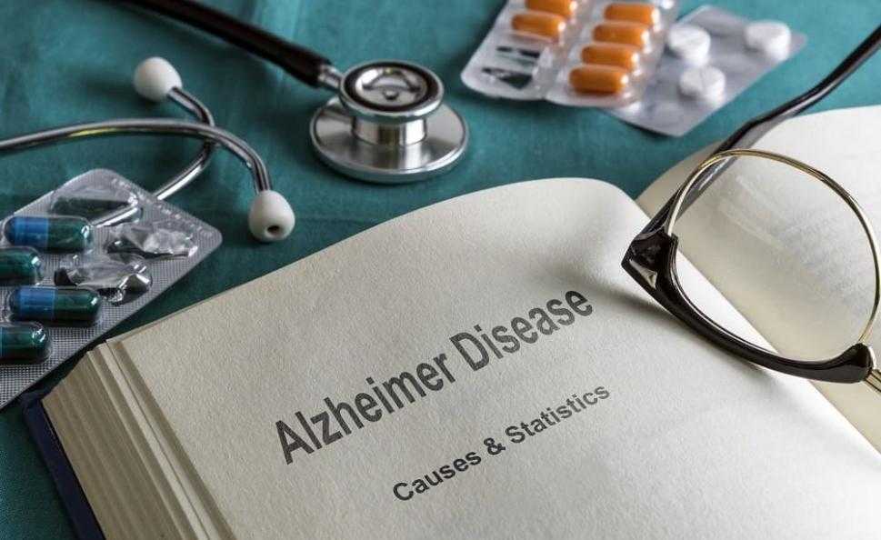 Болезнь Альцгеймера в справочнике