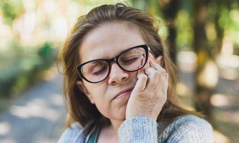 Невралгия – показание для массажа лицевого нерва
